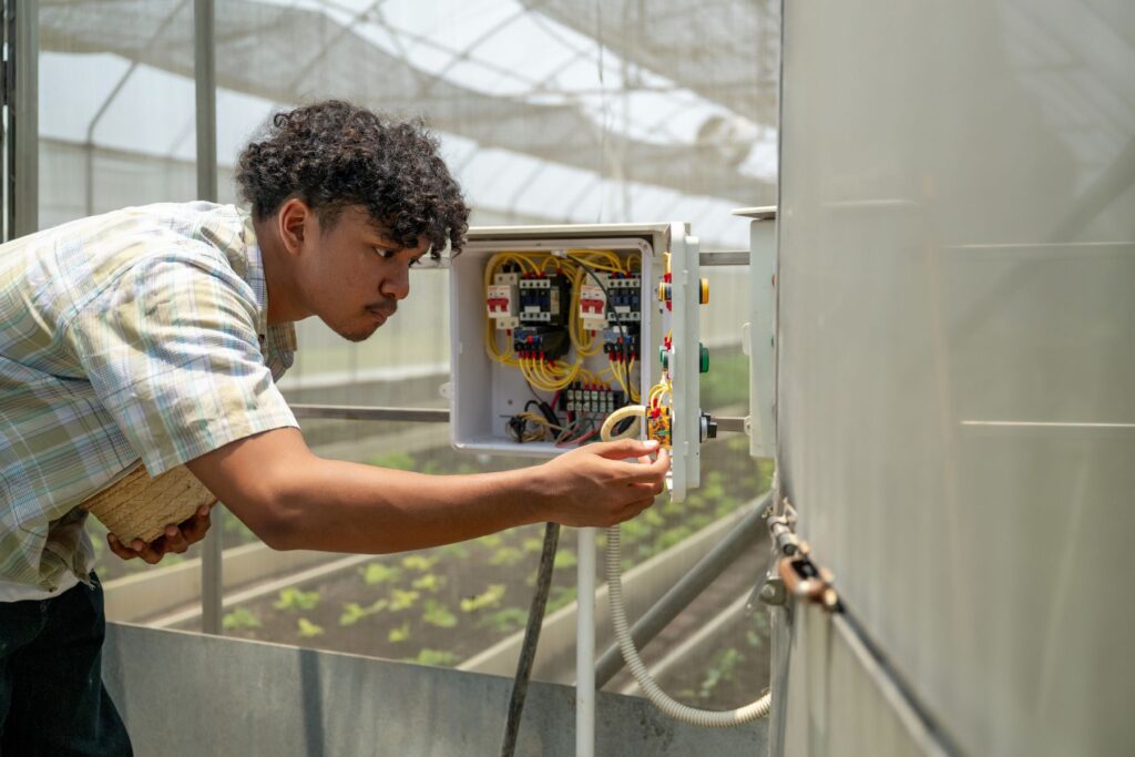 Electrical Engineer - Greenhouse